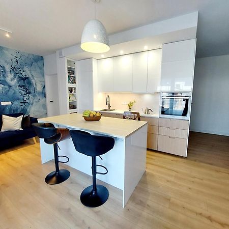 Luxury Modern New Apartment With Garden Close To Wroclaw Self Check-In 24H Siechnice المظهر الخارجي الصورة